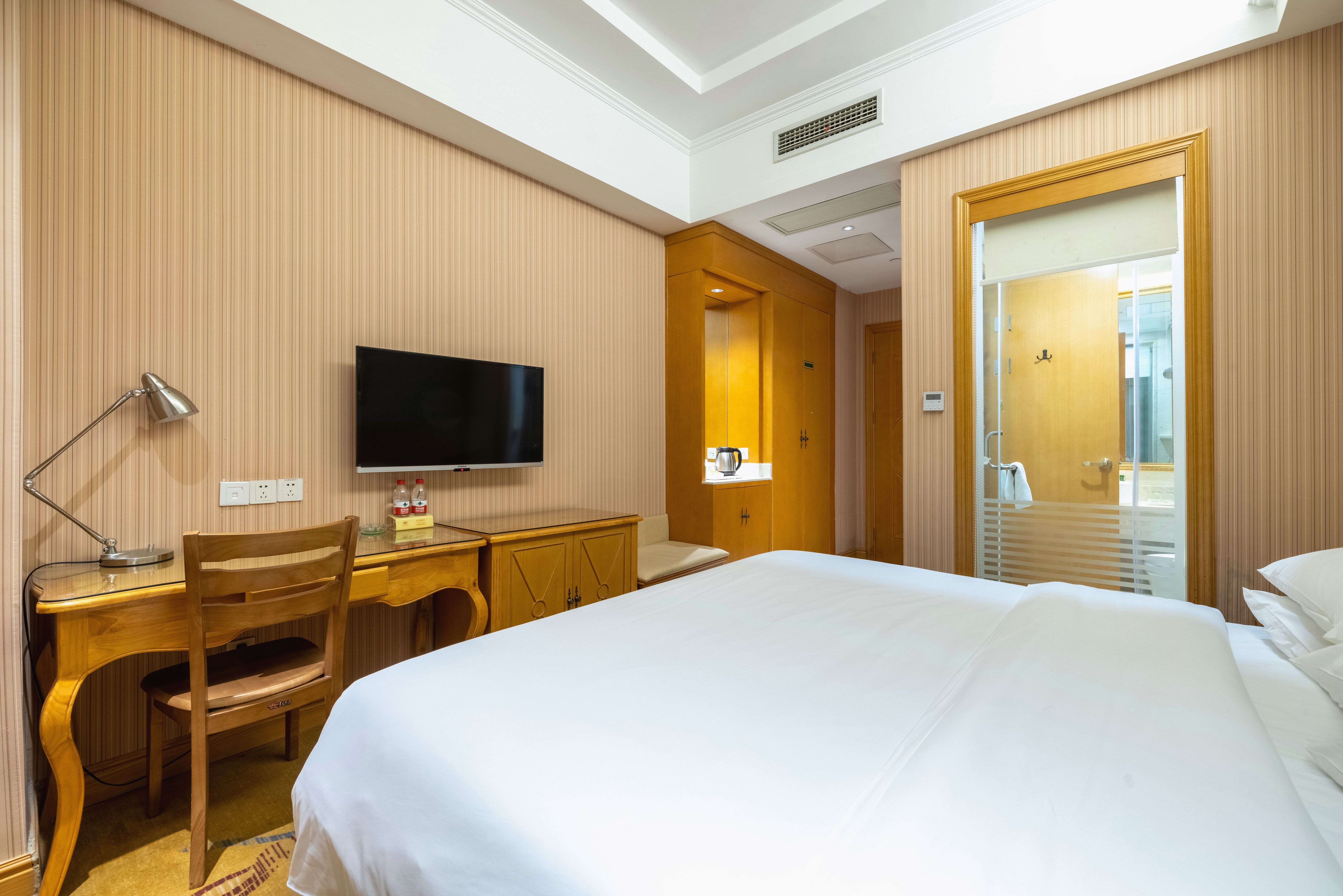 标准大床房[负氧离子氧吧]