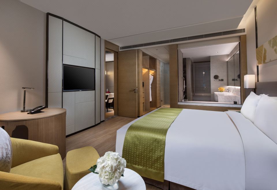 单卧大床套房 （港口景观）