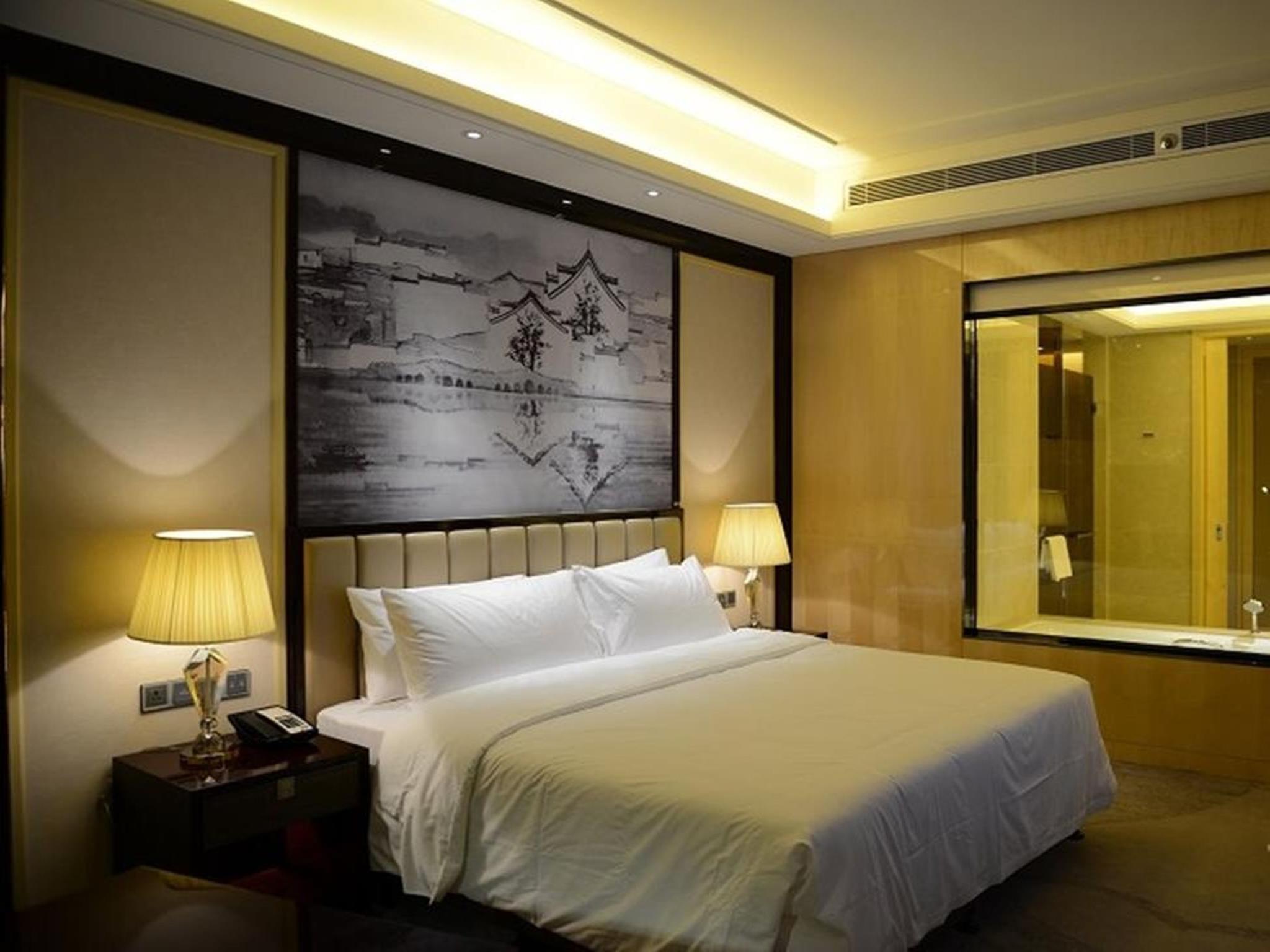 高级豪华大床房