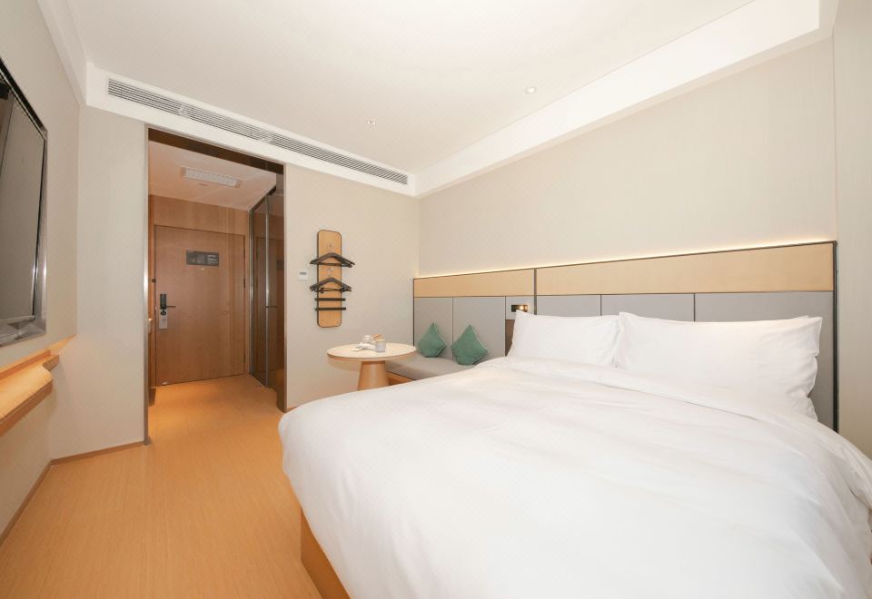 舒压大床房（65寸电视投屏+独立空调+零压枕头）