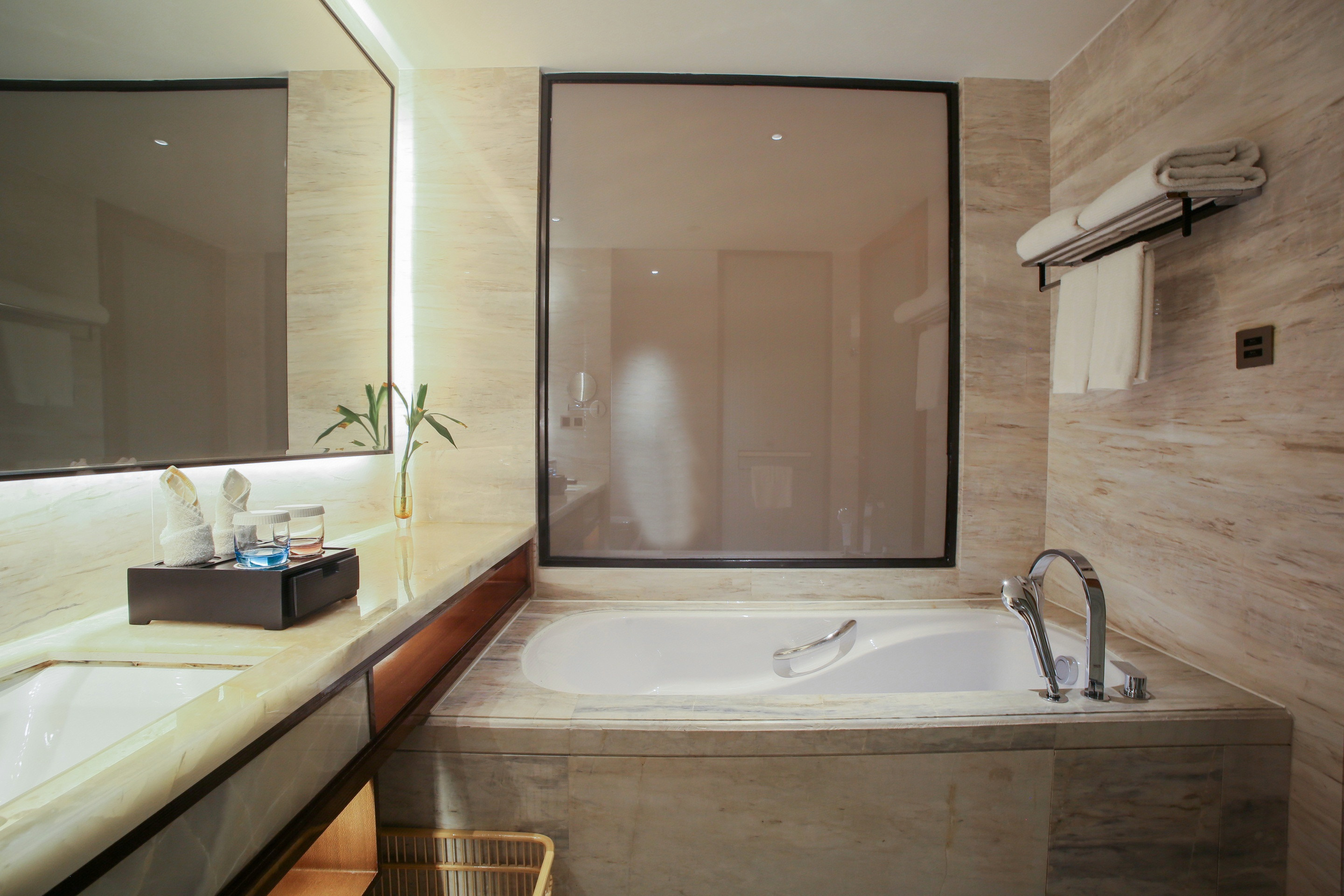 豪华城景双床房