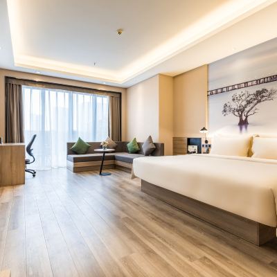 景觀大床房【浴缸+浴袍+小冰箱+體脂秤】 格林東方飯店（深圳平湖華南城禾花地鐵站店）優惠