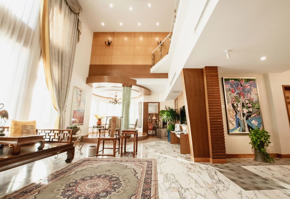 白宫（私人KTV+泳池+独立厨衞+汤泉泡池）