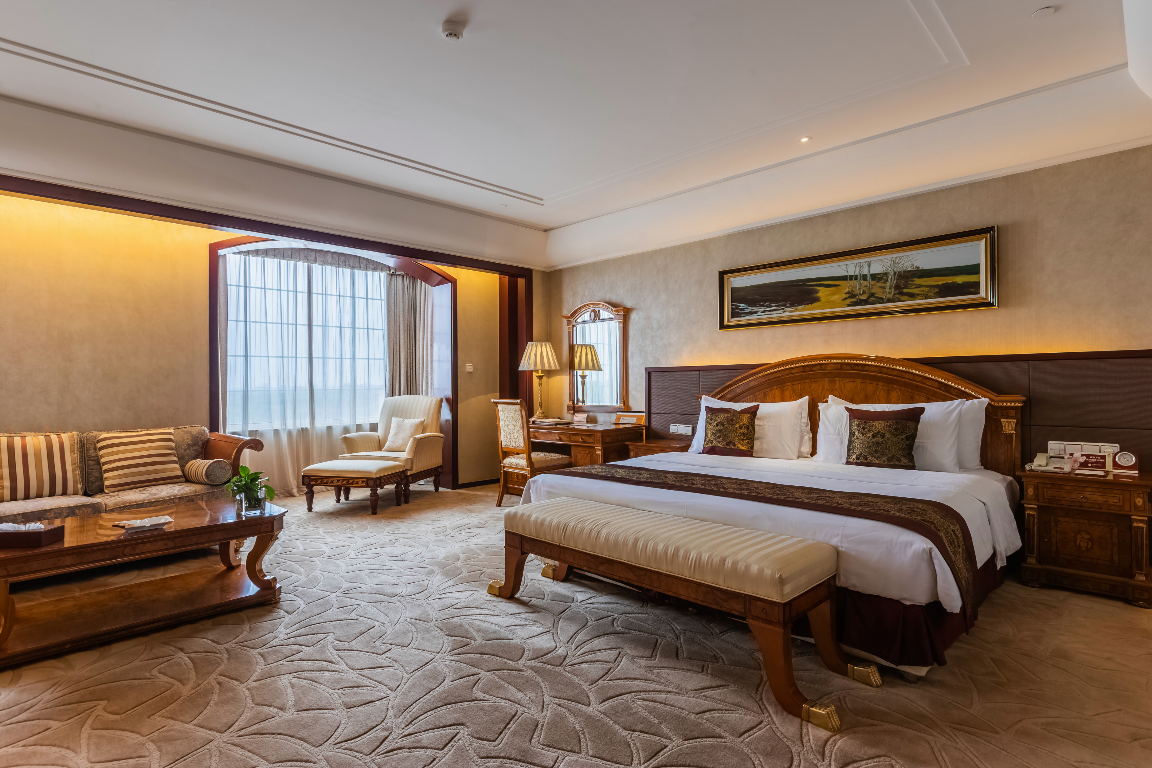 豪华行政大床房