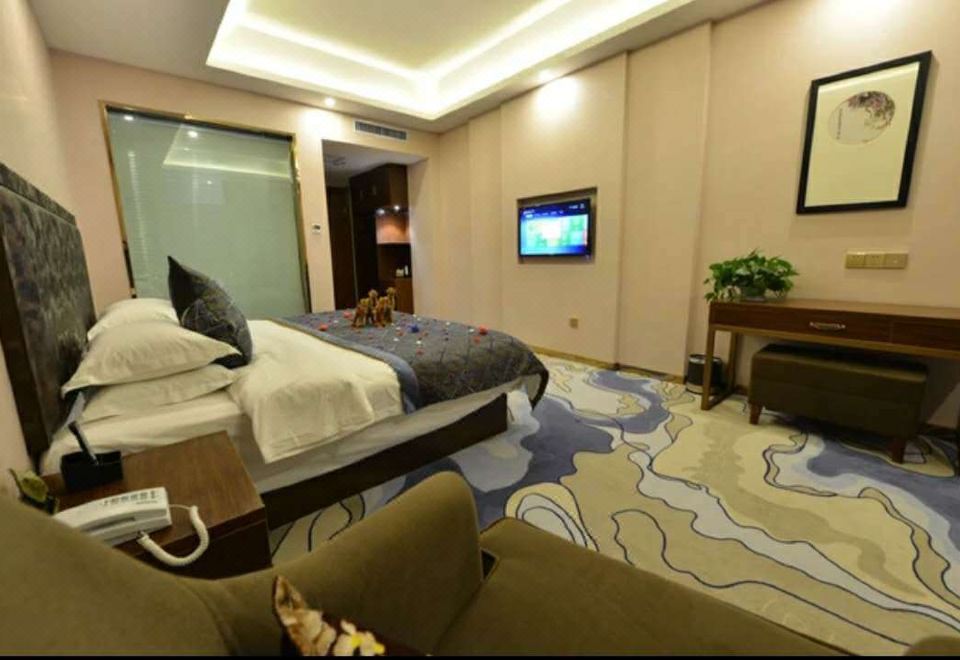 假日阳光大床房（双空调+零压乳胶舒适床垫）