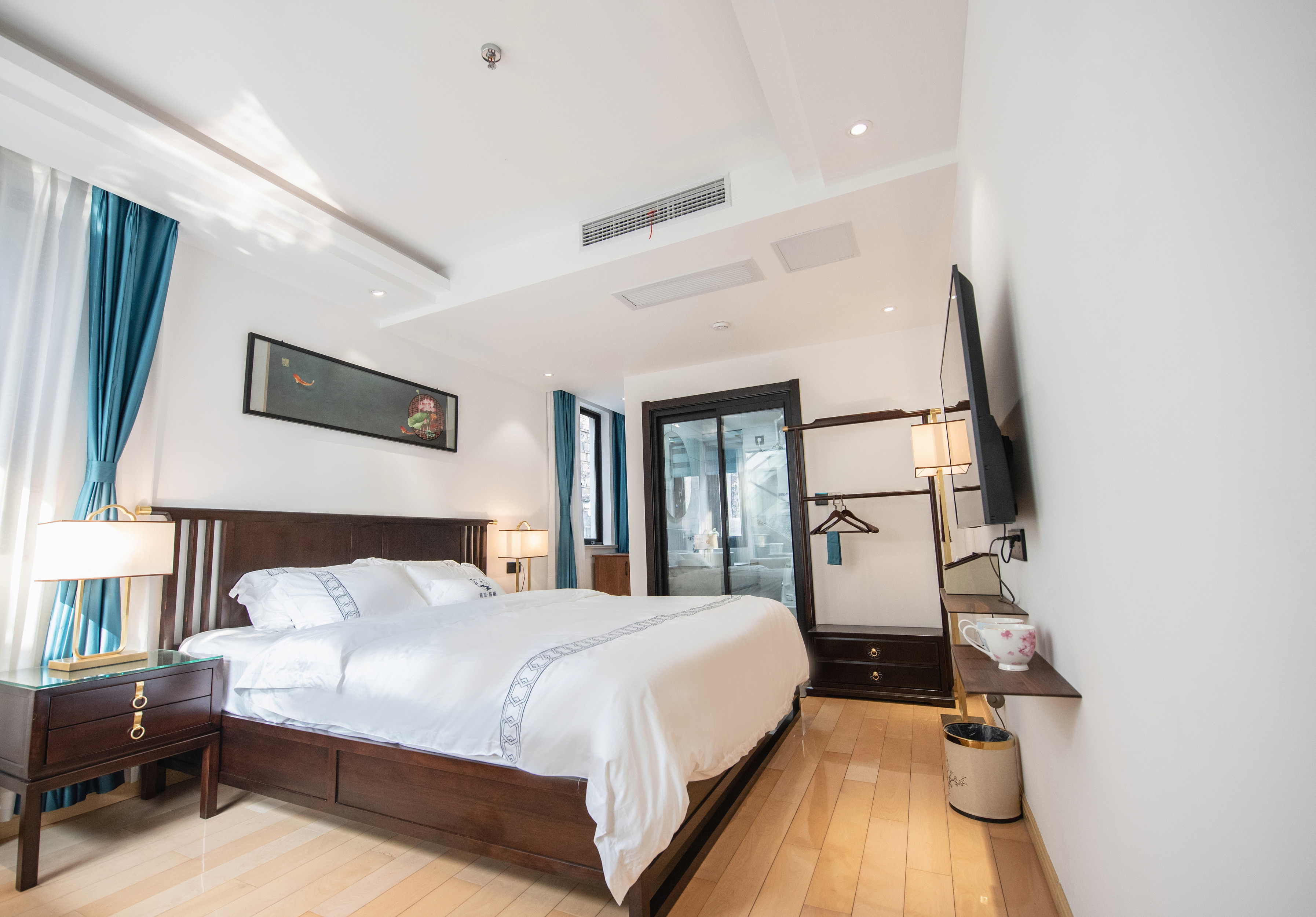 悠逸豪华露台特大床房