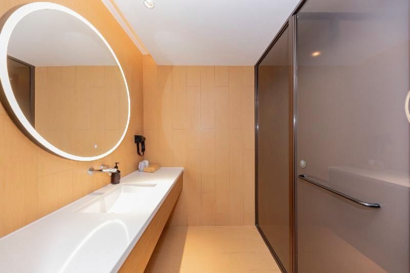 高级大床房（金可儿床垫+65寸智能电视可投屏）