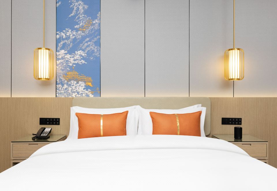 丹枫 | 影院大床房（深睡床品+120寸巨幕投影）