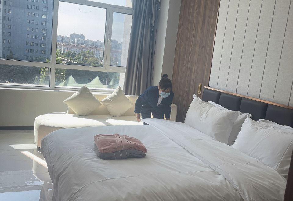 朵美大床房 | 智能客控 · 电视投屏（地暖）