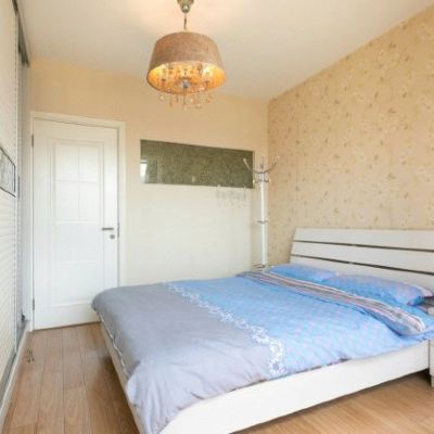 陽光簡約大床房（公共衛浴） 上海美欣公寓優惠