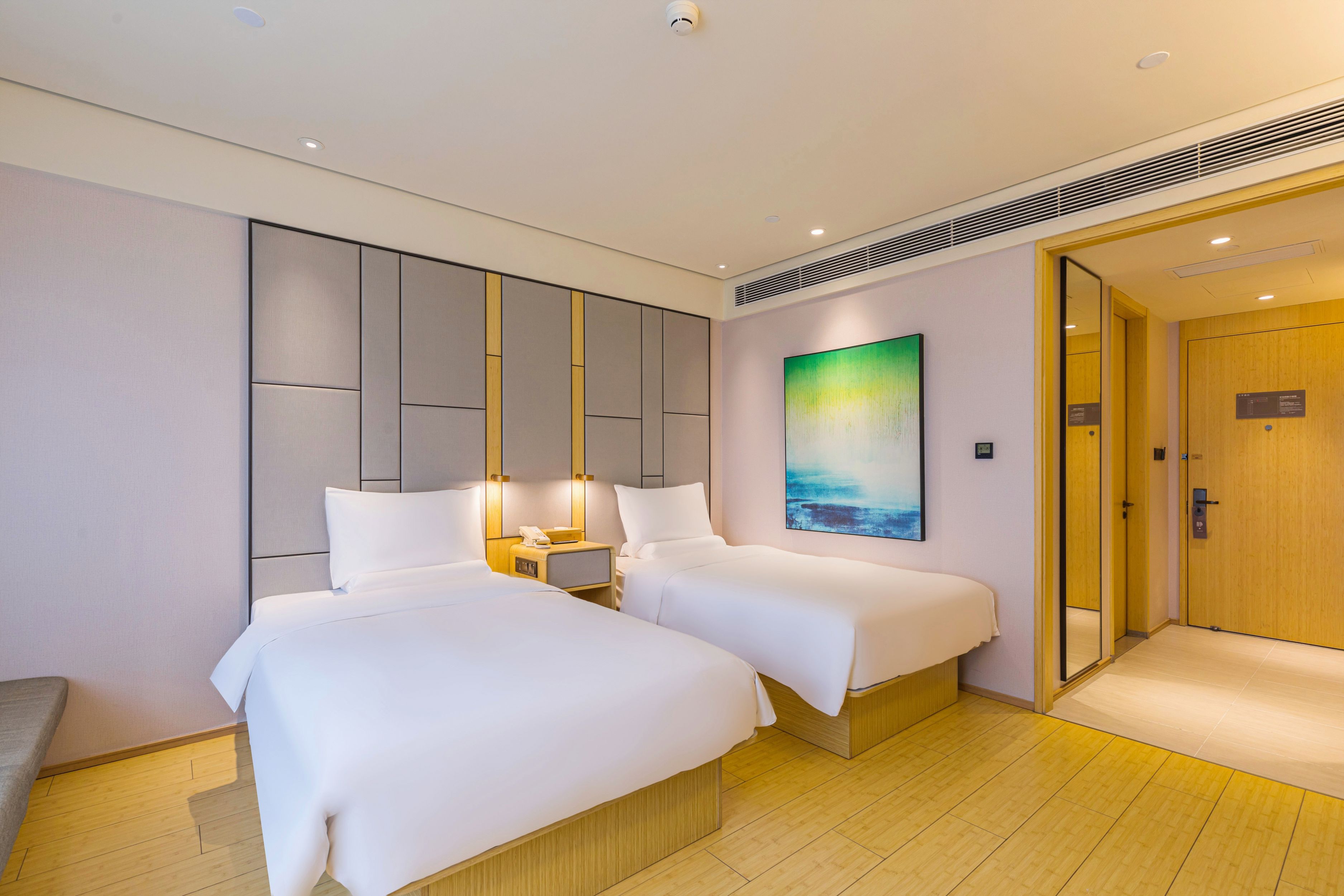 舒压-双床房（落地窗+小冰箱+mini茶海）