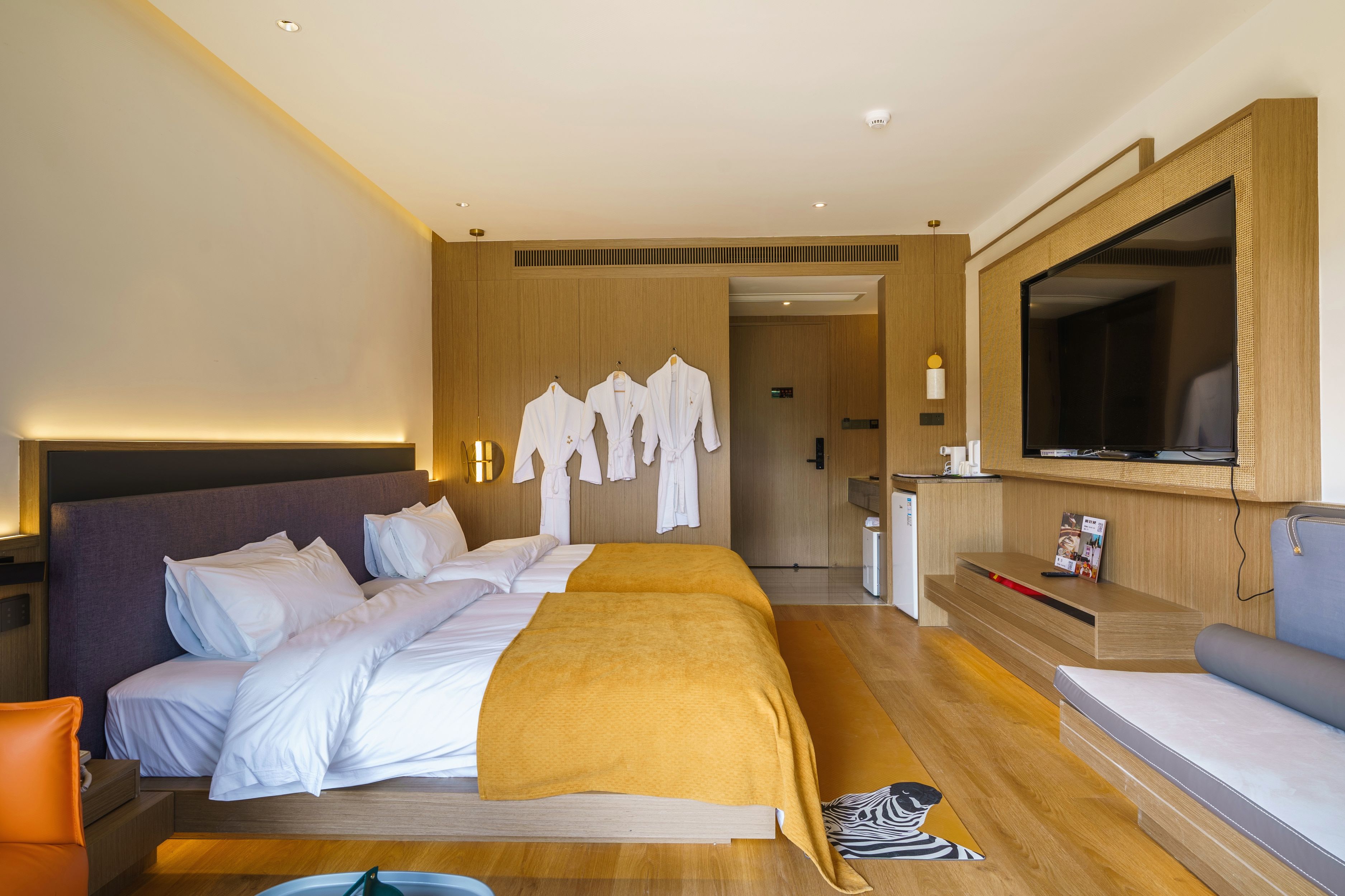 河面之上阳台房