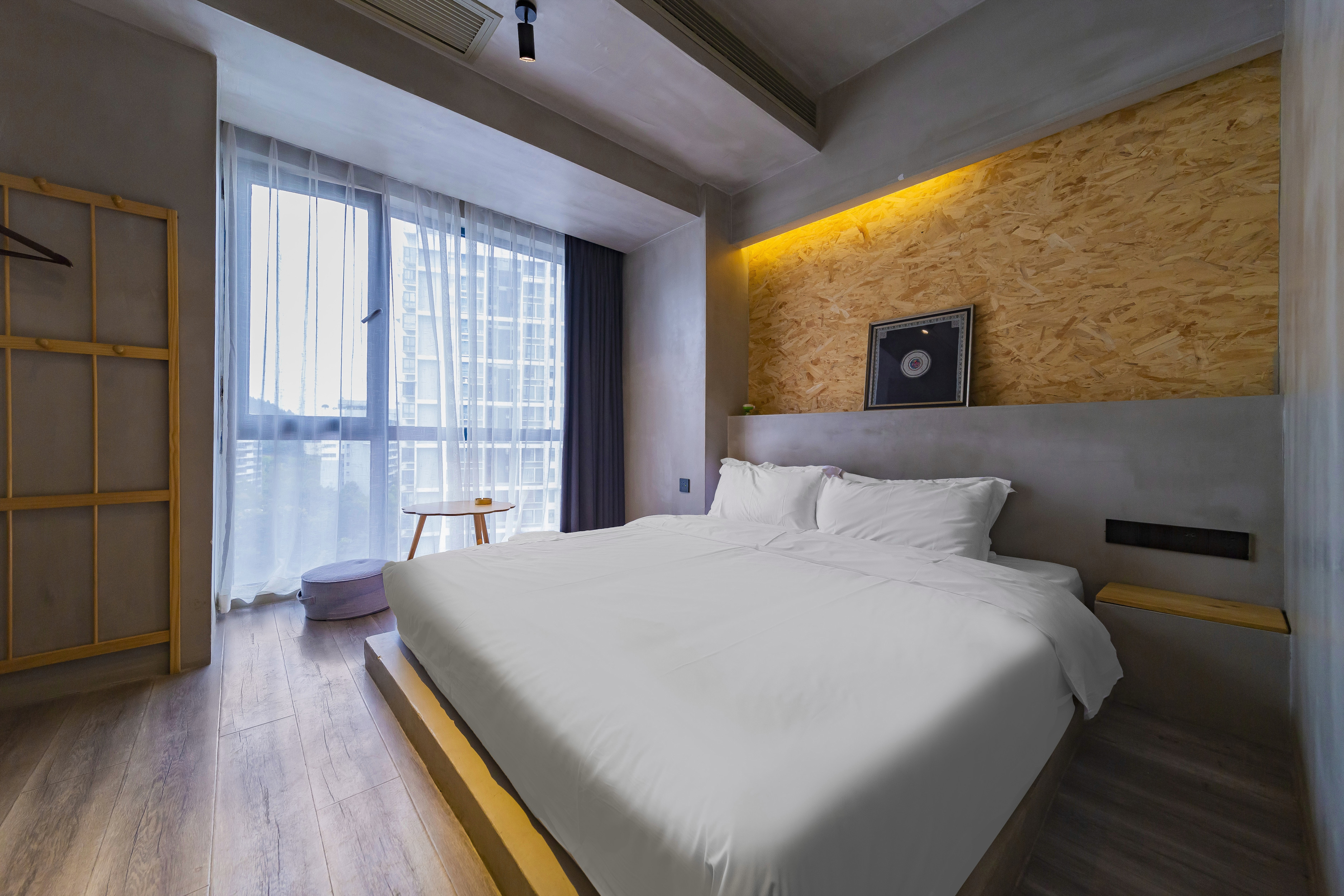 悦 · 简素大床房