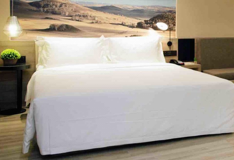Jimu King Bed Room