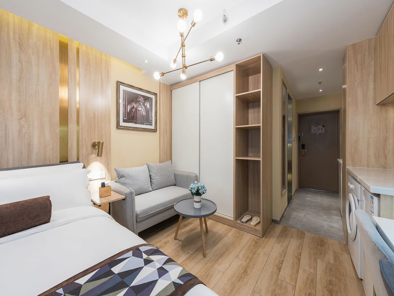 醇享大床房（阳光房+冰箱+洗衣机+coffee）