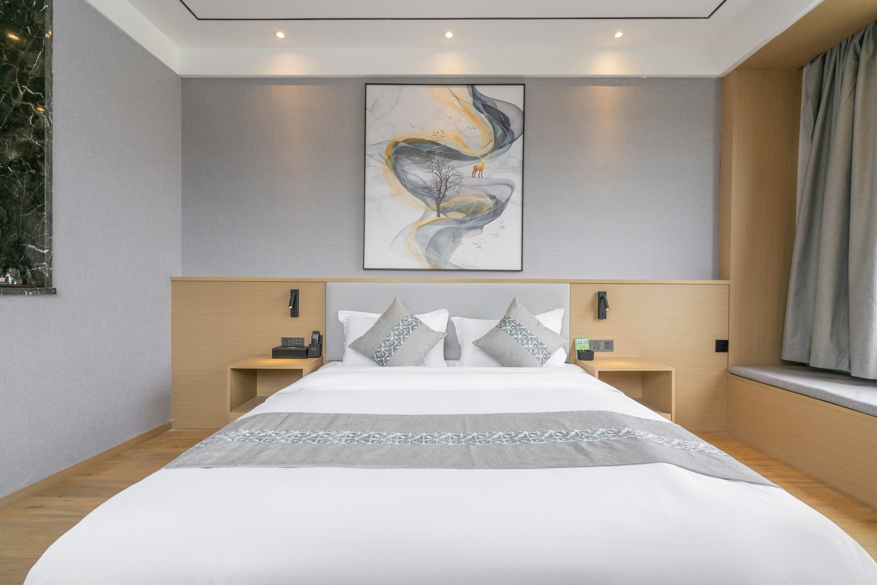 卓达雪山.观景大床房（恒温地暖）