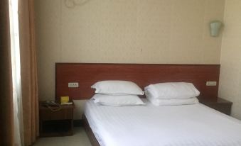 Longyou Jiali Business Hotel