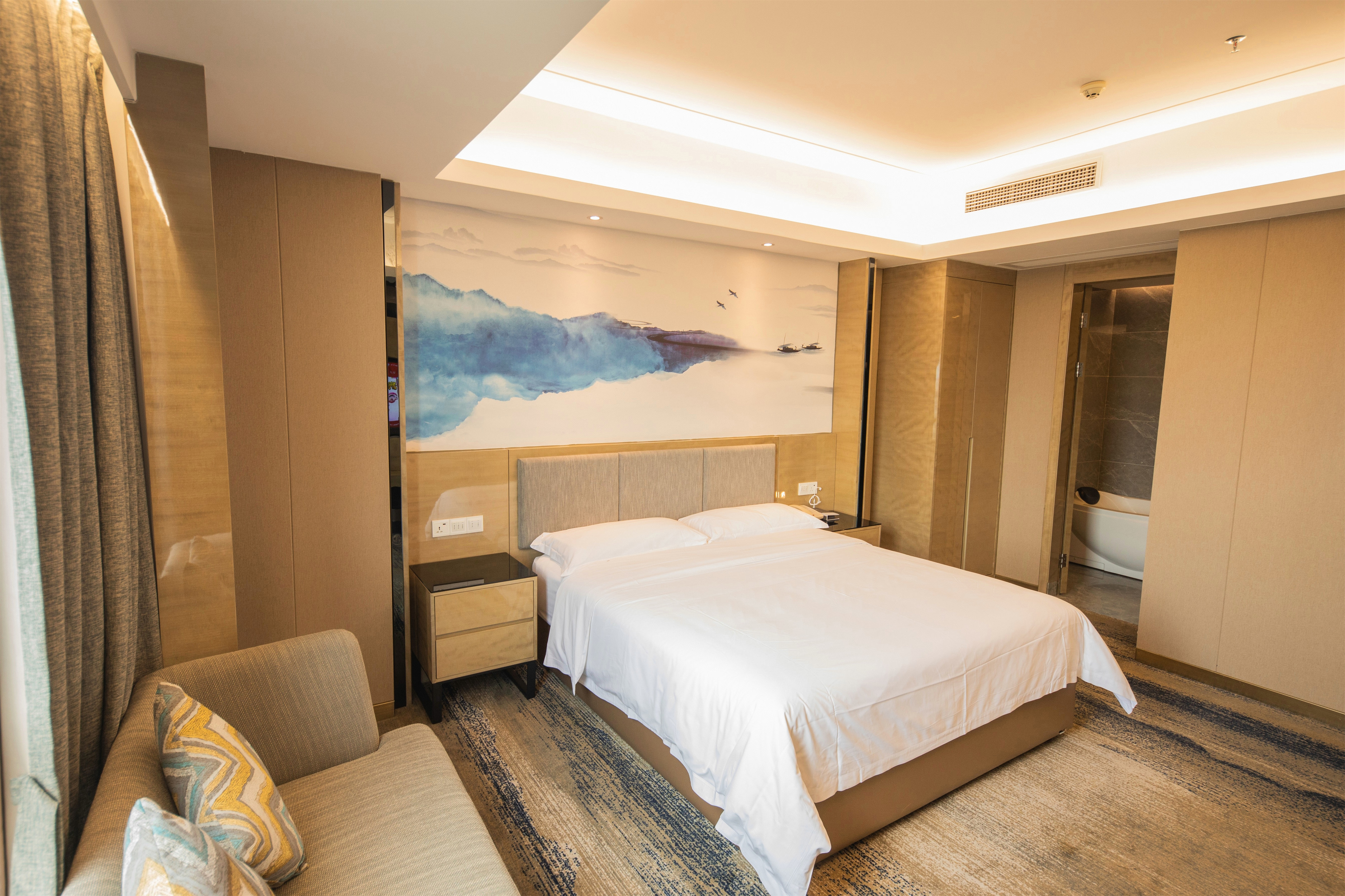 伯爵套房（高空眺望+览江悦城+一厅两房三床三衞）