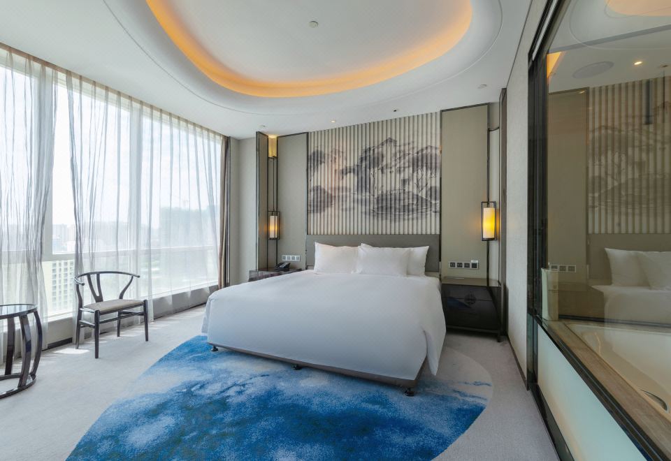 高级豪华大床房（Kappa洗护+斯林百兰床垫+休闲浴缸）