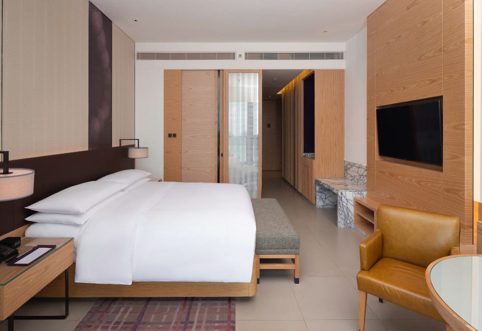 豪華大床房【享城市花園景觀】