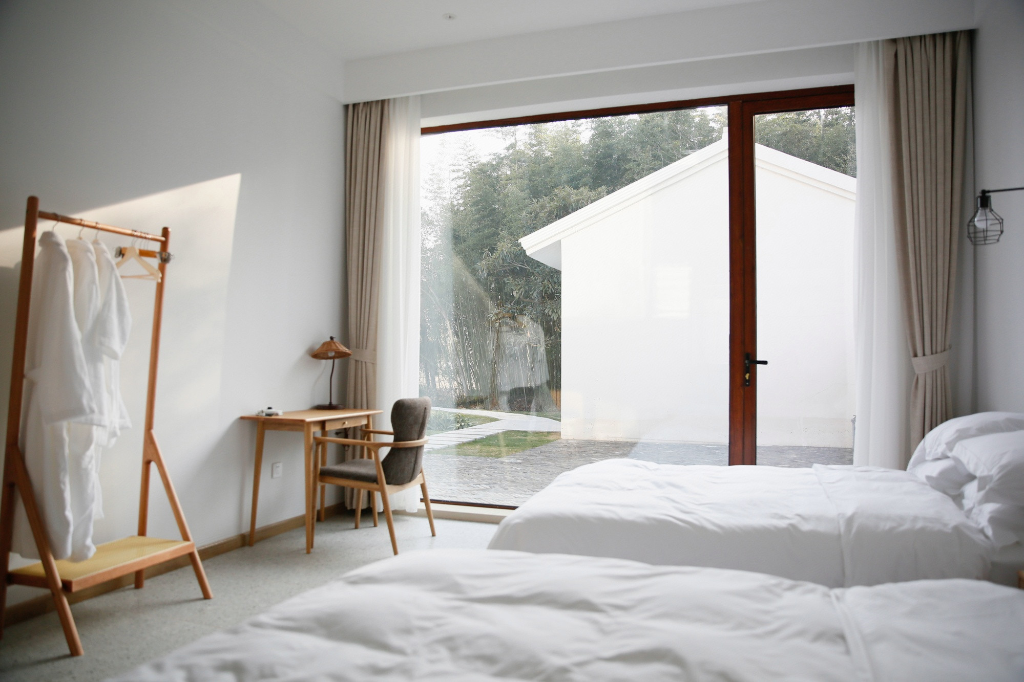 东风里·院景家庭房