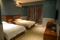 Weihui Yiju Hotel (Bus Station)