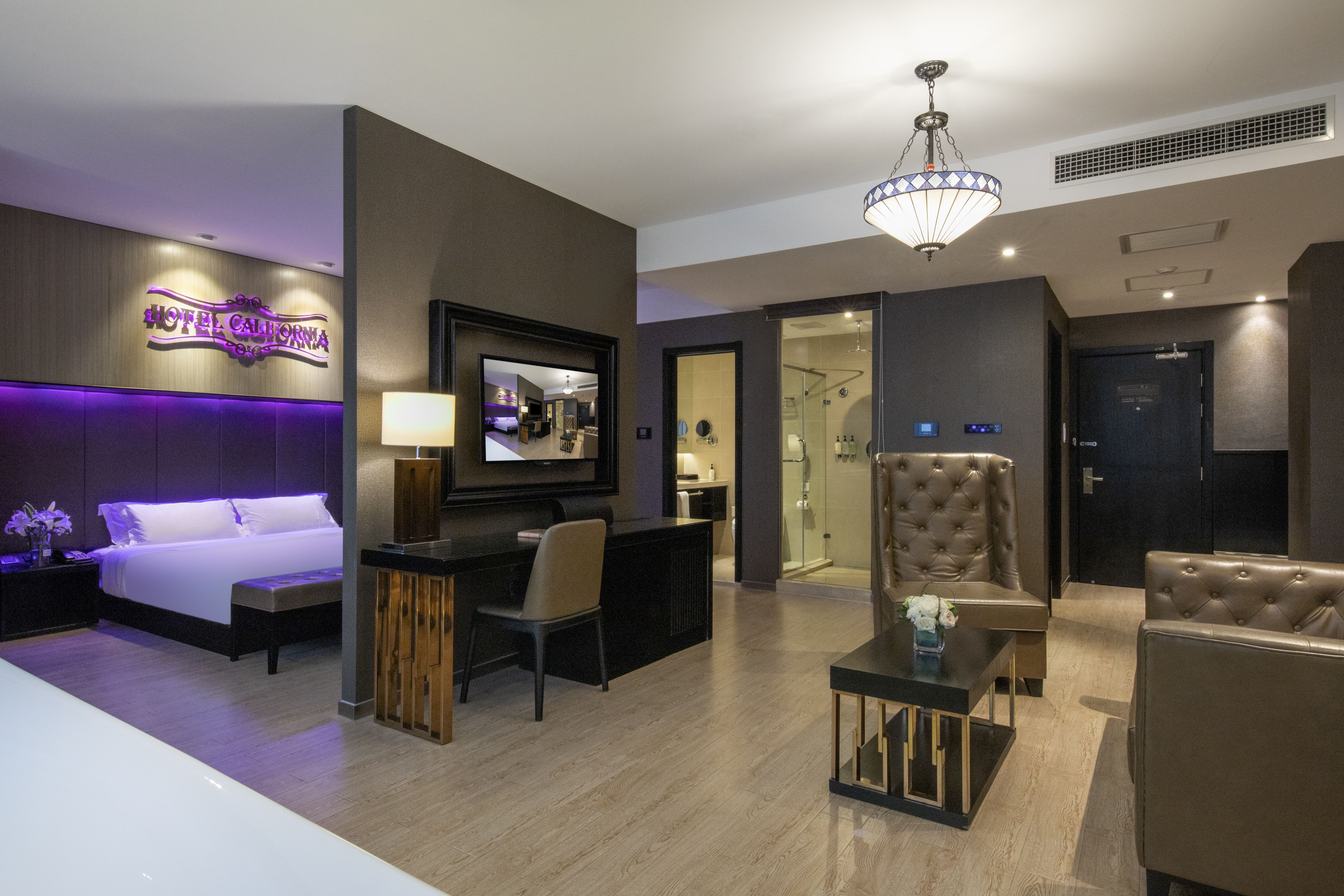 加州旅館（小冰箱＋深度睡眠枕）