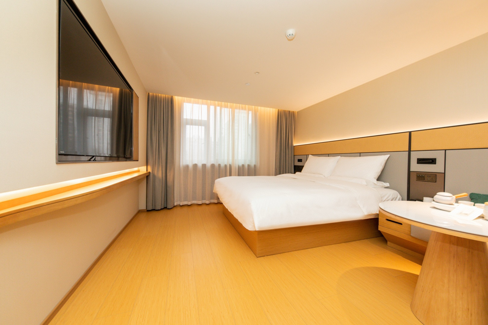 舒压高级大床房【禅意茶具｜小冰箱】