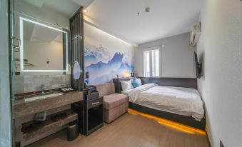 Xingman Light Luxury Hotel