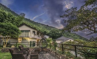 Moganshan Fuyaji Holiday Boutique Hostel