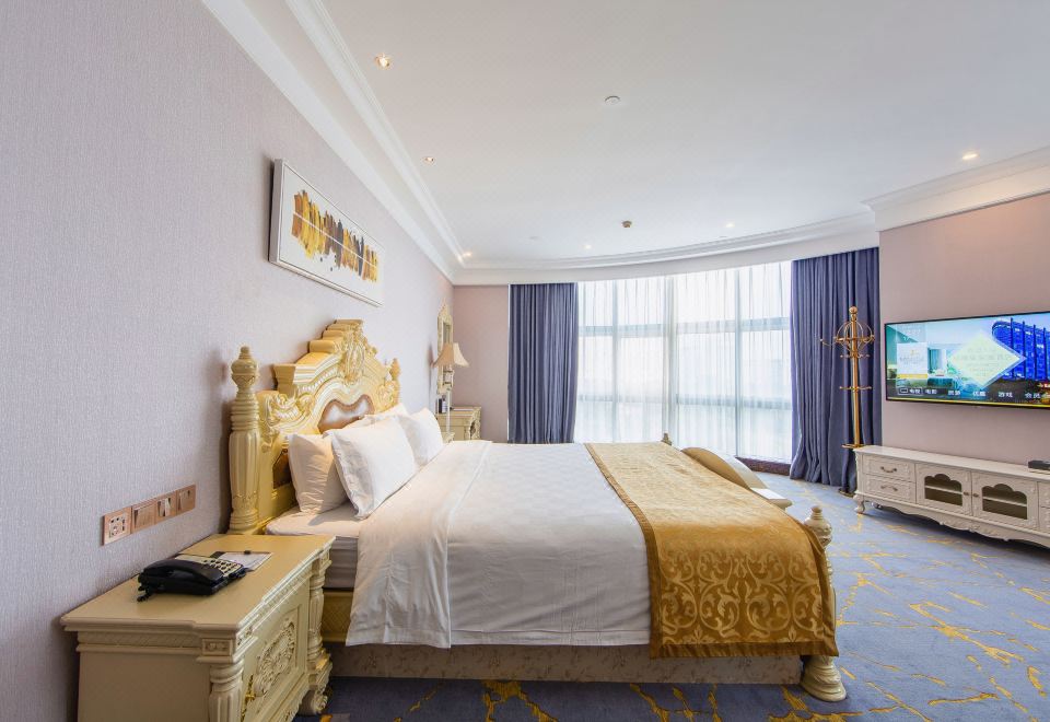 行政大床房（ 超大床+全景落地窗）