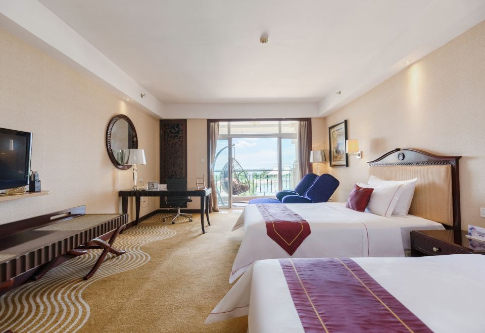 Deluxe Lake-view Twin Room