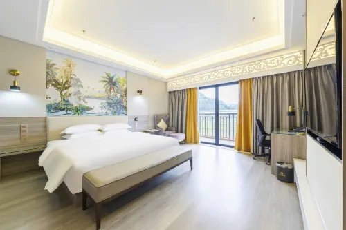 Zhenshan Hotel Resort (Zhaoqing Sihui Zhenshan Tourism Resort Area)