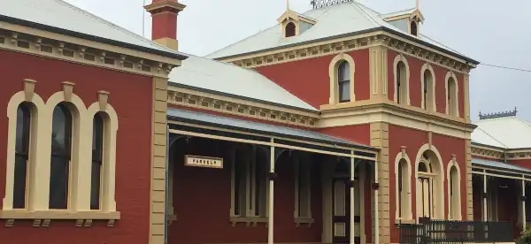 Hotels in Hay