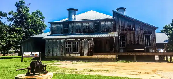 Hotels in Luling