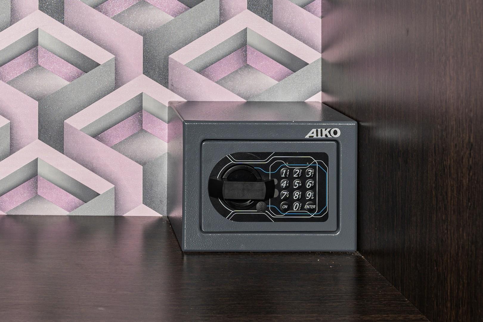 标准间 - 带双人床和梳化床