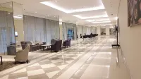 Cosmy Tanglin Apartment at Pakuwon Mall Hotels in Sambikerep