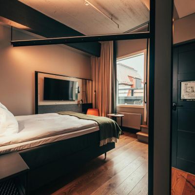 Deluxe, 1 King bed with Balcony Hotel Mestari Promo Code