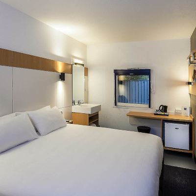 標準特大床房 恩菲爾德宜必思快捷酒店優惠