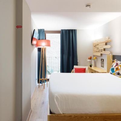 Double Room with Bathroom Yeah Barcelona Hostel Promo Code