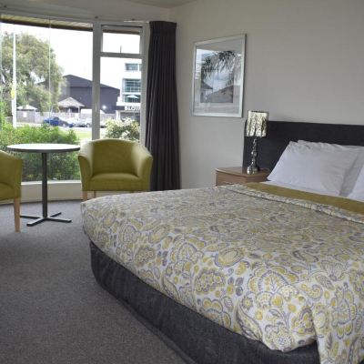 Executive King Studio Baywatch Motor Inn Promo Code