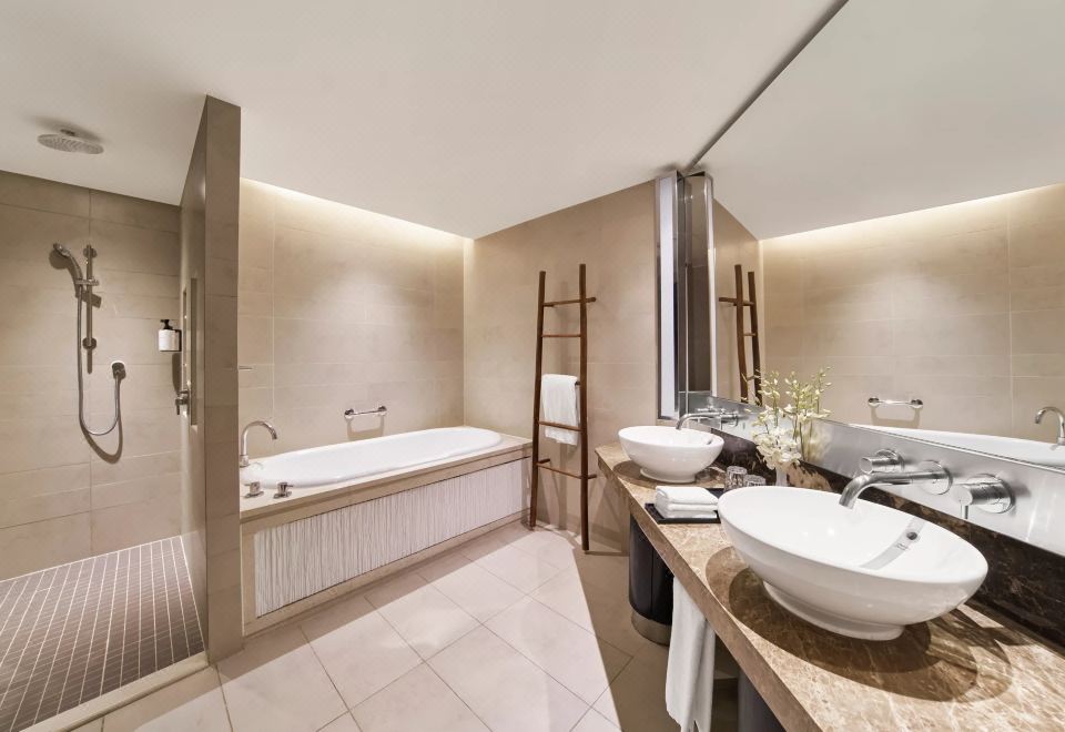 2卧室套房水上住宅