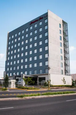 Hampton Inn by Hilton Celaya Hotéis em 