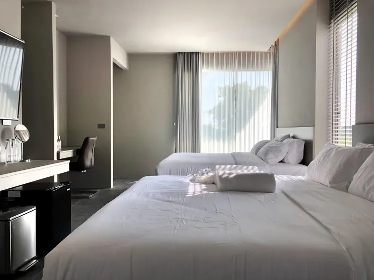 ห้องดีลักซ์เตียงใหญ่ 2 เตียง สำหรับ 2 ท่าน