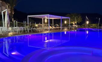 LUZIA AGRIRESORT - Piscina Panoramica e vista Mare a Capo Vaticano - Housity