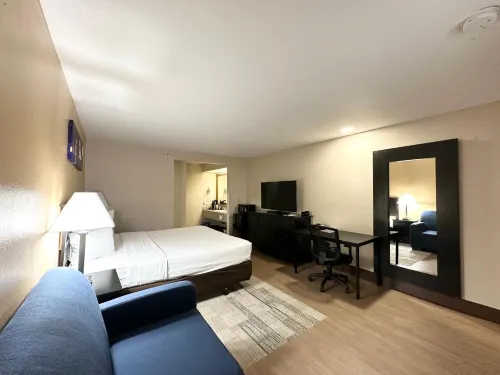 Stanford Inn & Suites Anaheim