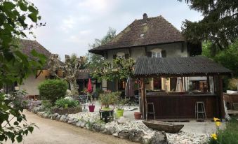Le Relais Des Vieilles Postes - Housity