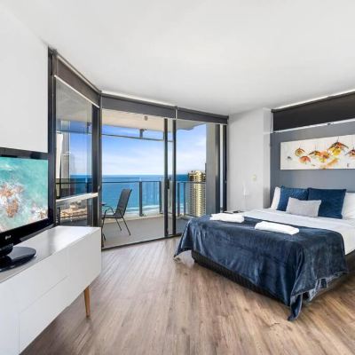 Three Bedroom SPA Apartment Mantra Circle on Cavill Surfers Paradise Promo Code