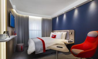 Holiday Inn Express New York City Chelsea, an IHG Hotel - Housity