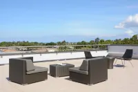 ラサン ナディ エアポート アパートメント ホテル